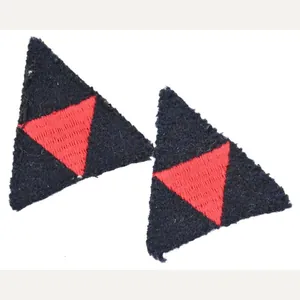 British WW2 3rd Infantry Division Formation Badge Set