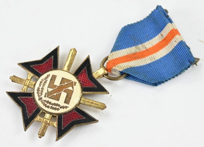 Dutch NSB Mussert Cross in Case — image 12