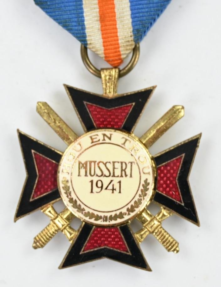 Dutch NSB Mussert Cross in Case — image 14
