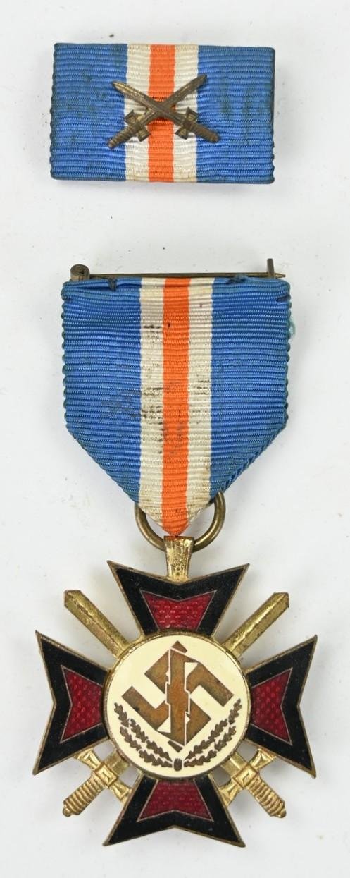 Dutch NSB Mussert Cross in Case — image 8