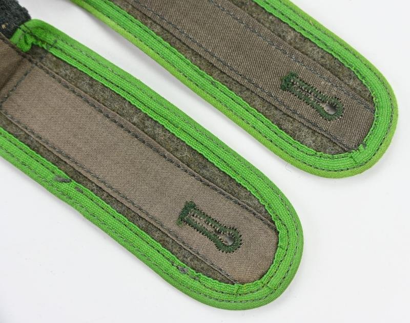 German WH M44 Shoulderboard Set 'Panzer Grenadier' — image 7