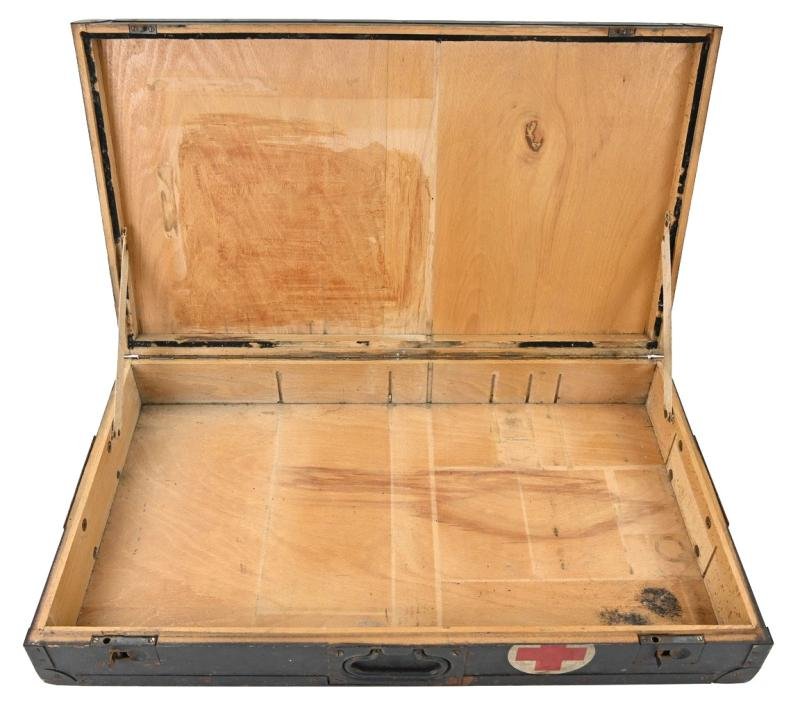 German DRK Medical Equipment Case for Firefighters — image 10