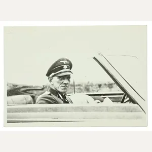 Signature of Waffen-SS KC&OLC Recipient 'Karl Kreutz'