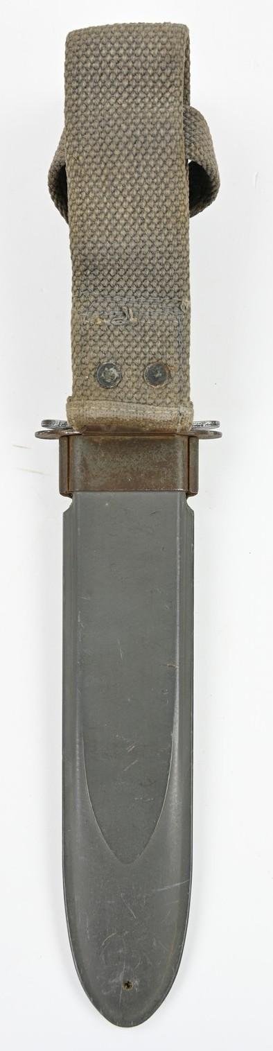 US Navy WW2 KA-Bar Fighting Knife — image 8