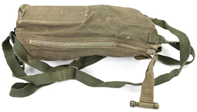 German LW FSJ Gasmask Bag with Gasmask 'edb' — image 7