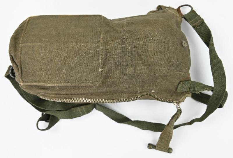 German LW FSJ Gasmask Bag with Gasmask 'edb' — image 8