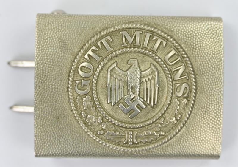 German WH Nickle-Silver Beltbuckle 'Left facing eagle' — image 2