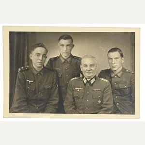 German WH Picture 'Father and Sons'