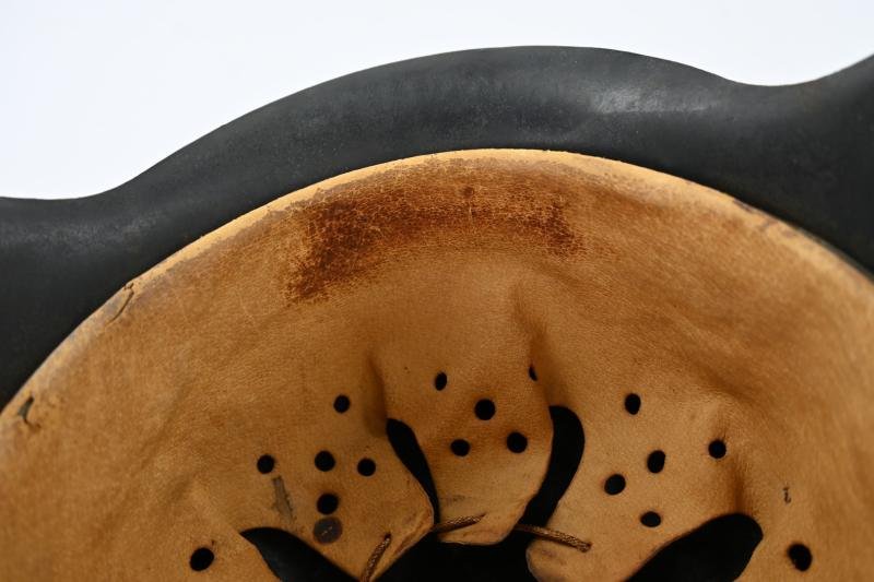 German LW M42 SD Combat Helmet — image 13