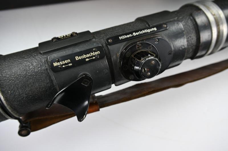 German WH Rangefinder EM 1mR 36 in Case — image 20