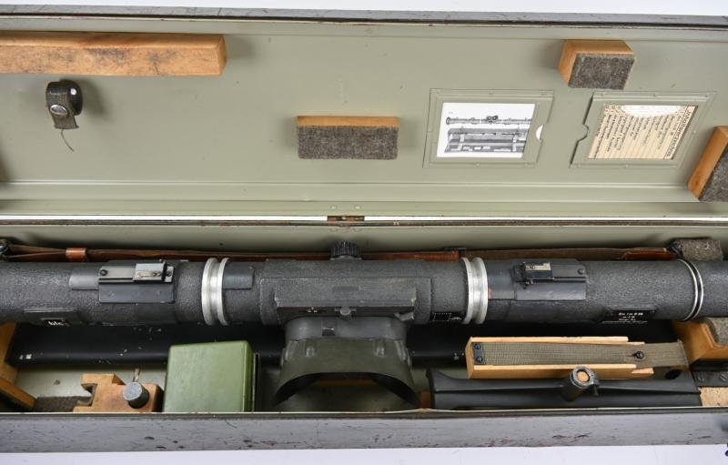 German WH Rangefinder EM 1mR 36 in Case — image 7