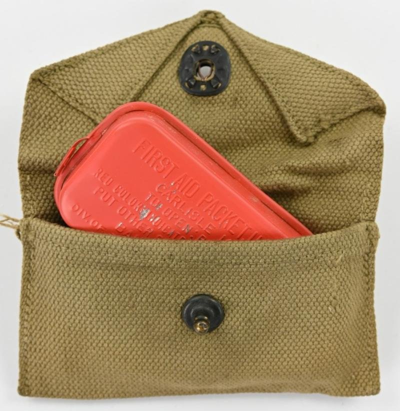 US WW2 M-1924 First Aid Pouch with First Aid Kit — image 4
