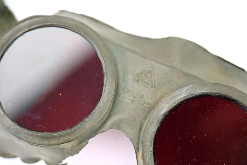 German KM U-Boat Goggles — image 3