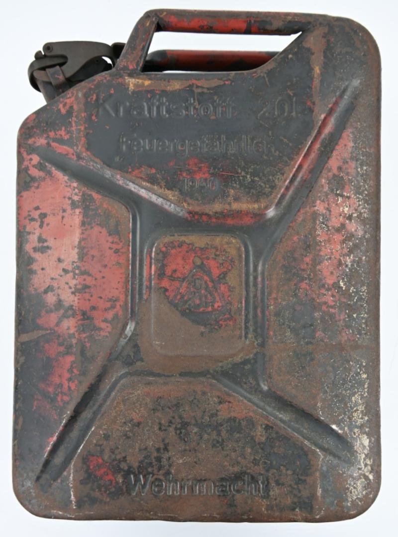 German WH 20 Liter Gasoline Jerrycan 1940 — image 8