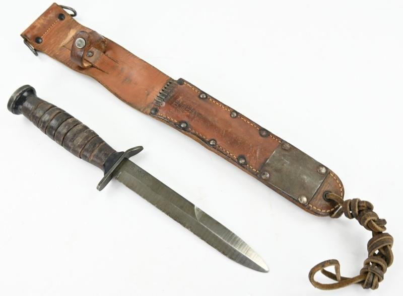 US WW2 Paratrooper M3 Fighting Knife with M6 Scabbard — image 9
