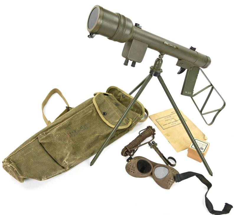 US WW2 Pathfinder M-227 Signal Lamp — image 9
