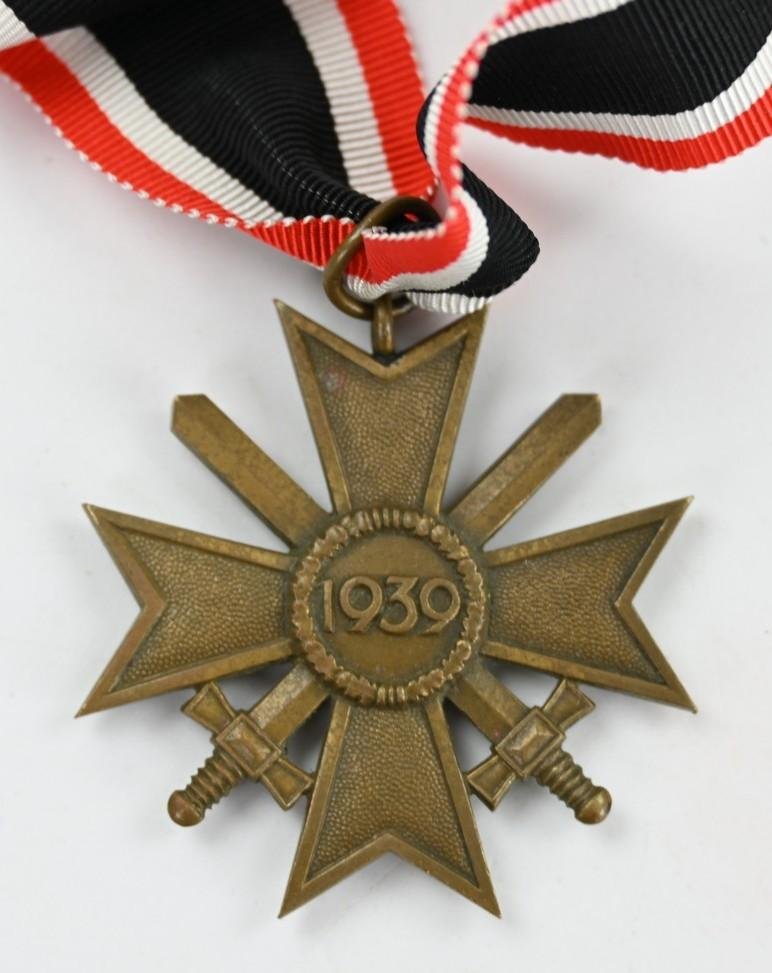German WW2 War merit Cross 2nd Class with Swords — image 2