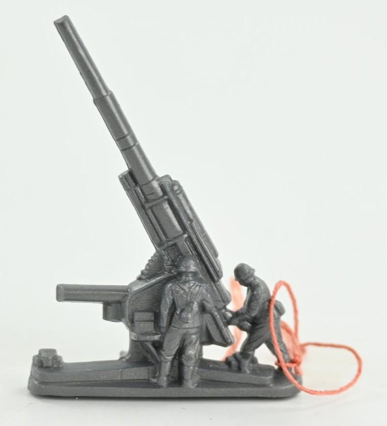 German WHW Plastic Figure 'Flak' — image 3