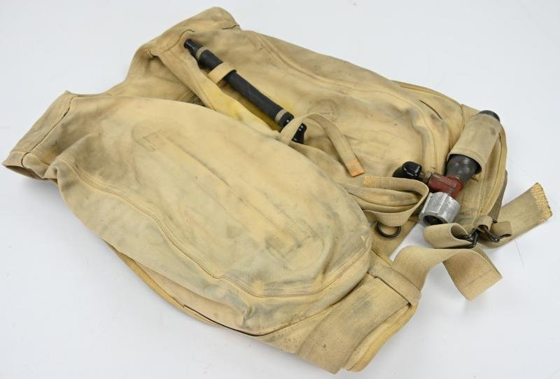 German LW Schwimmweste 10-30 B-2 — image 5