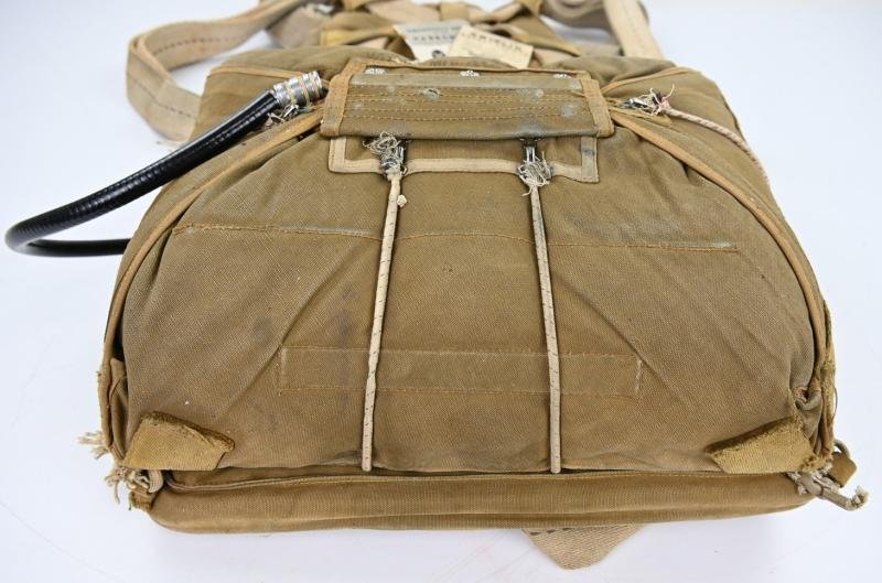 USAAF WW2 Switlik Seat Type Parachute Harness Assembly — image 2
