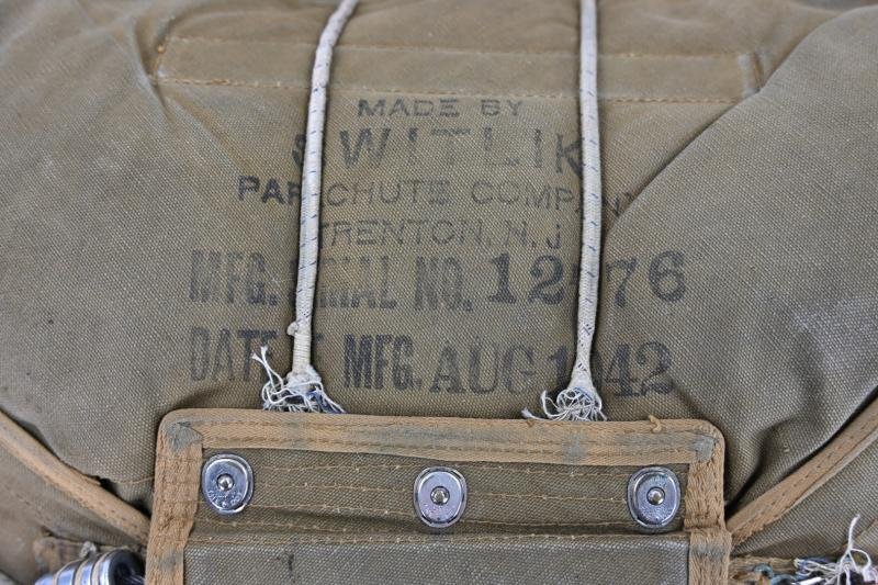 USAAF WW2 Switlik Seat Type Parachute Harness Assembly — image 9