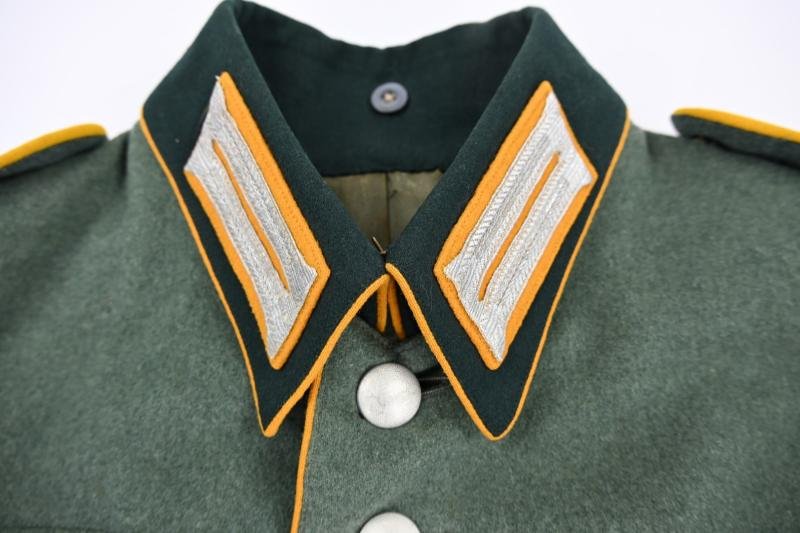 German WH EM/NCO Cavalry Parade Dress 'Kavallerie-Schützen Regiment 6' — image 4