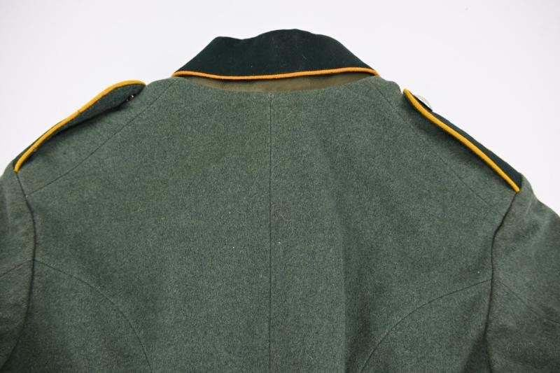 German WH EM/NCO Cavalry Parade Dress 'Kavallerie-Schützen Regiment 6' — image 9