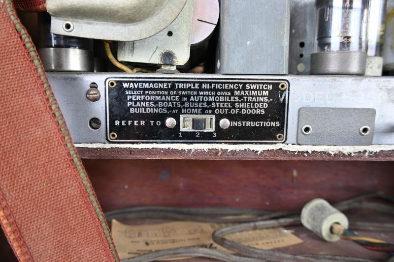 US WW2 Period Zenith Wavemagnet Long Distance Radio 1st Lt. William H. Snee 15th USAAF Pilot — image 6