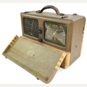 US WW2 Period Zenith Wavemagnet Long Distance Radio 1st Lt. …