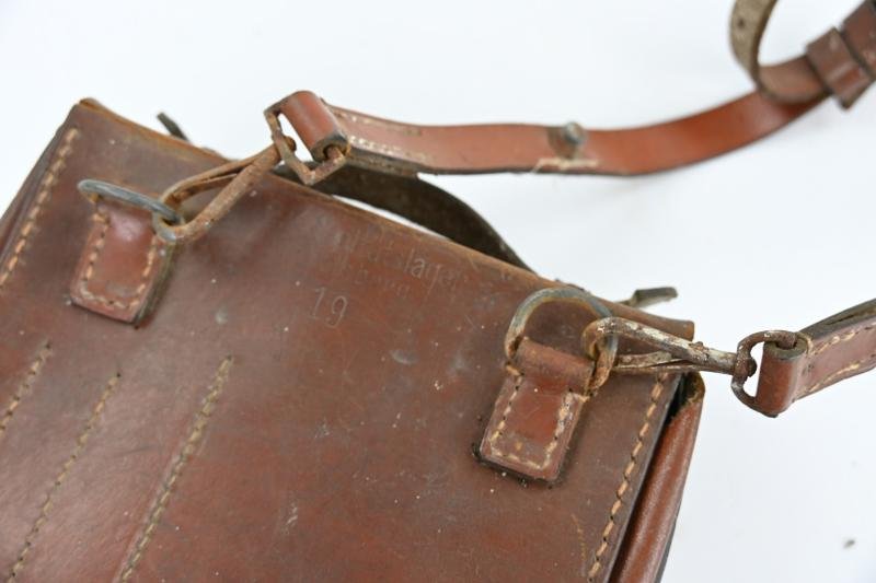 German DRK Medic Pouch with Carrying Strap — image 11