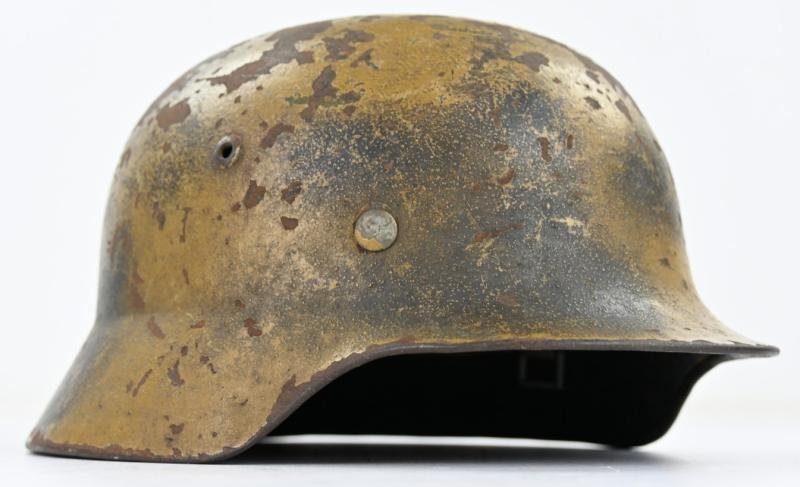 German LW M35 Camouflaged Combat Helmet — image 4