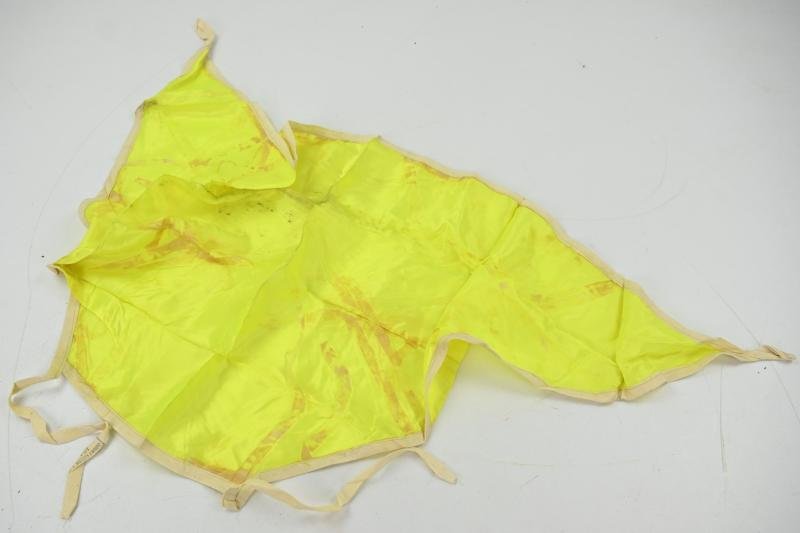 British/US WW2 Yellow Paratrooper Recognition Scarf — image 5