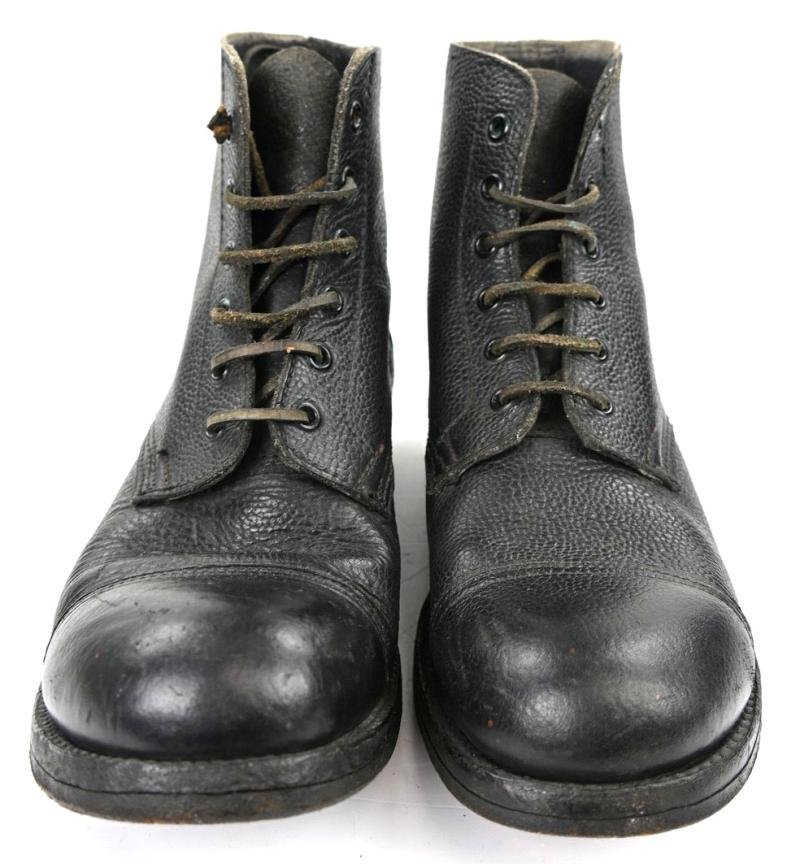 British WW2 Ammo Boots 1945 — image 2
