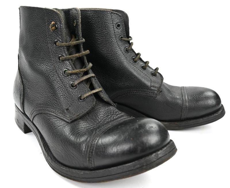 British WW2 Ammo Boots 1945 — image 3
