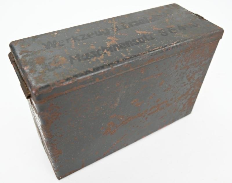 German WH Generator Parts Box GG400 (Tiger) — image 3
