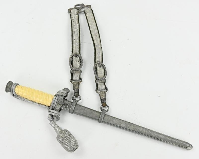 German WH Officer's Dagger with Hanger — image 2