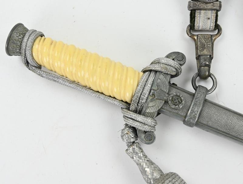 German WH Officer's Dagger with Hanger — image 3