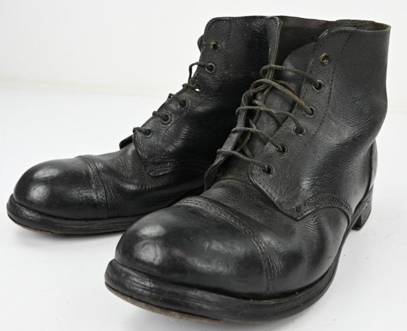 British WW2 Ammo Boots 1942 — image 3