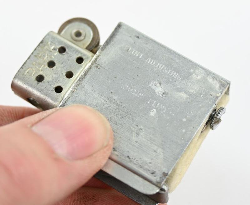 US WW2 Cigaret Lighter with original Case — image 7