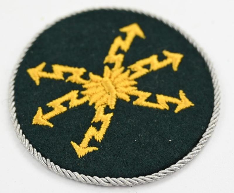 German WH Senior Radio Operator/ Signals Trade Badge — image 3