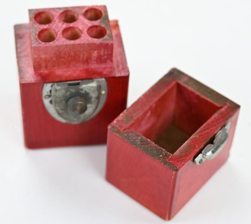 US WW2 Demolition Fuze Box — image 4