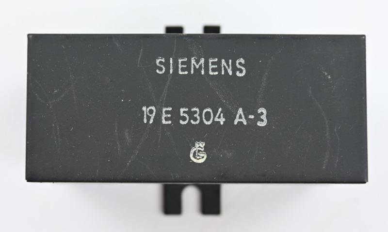 German Luftwaffe Airplane Gun Fuse Boxes Set — image 5