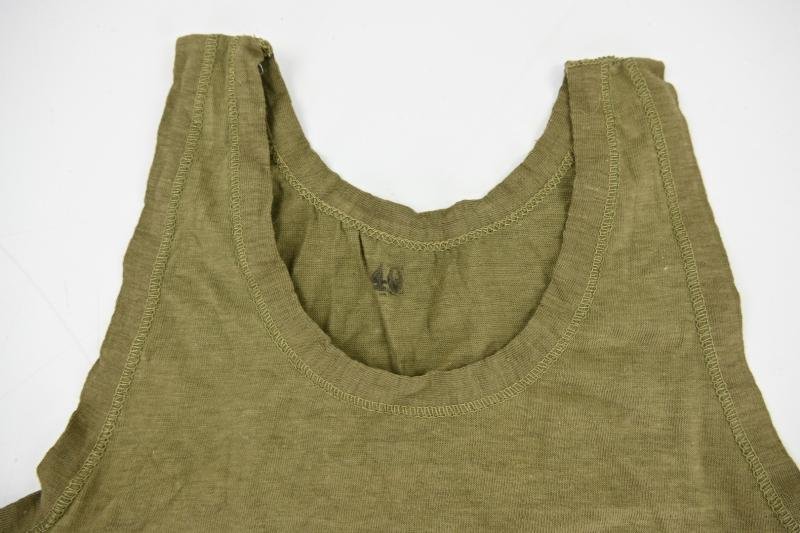 US WW2 Undershirt OD Cotton — image 2