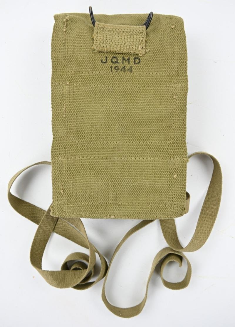 US WW2 3-Pocket Grenade Pouch 1944 — image 4