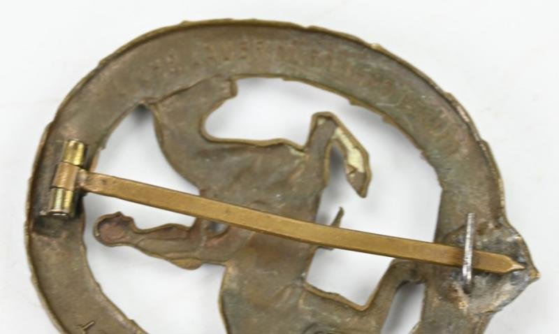 German WH Reiterabzeichen in Bronze — image 5