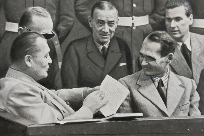 Allied Nuremberg War Trail Press Photo 'Göring & Hess' — image 2
