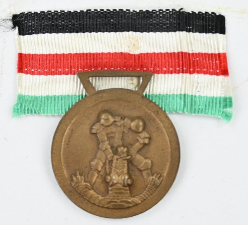 German WH Italian Campaign medal with Pouch — image 3