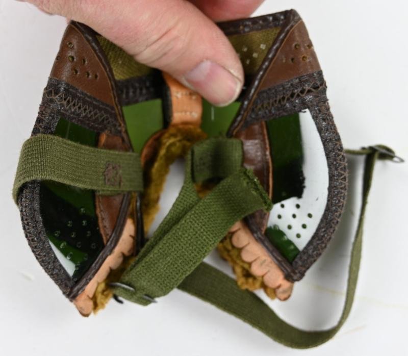 US WW2 M43 Goggles in Pouch — image 5