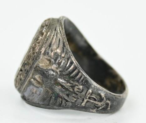 US Navy WW2 Ring — image 3