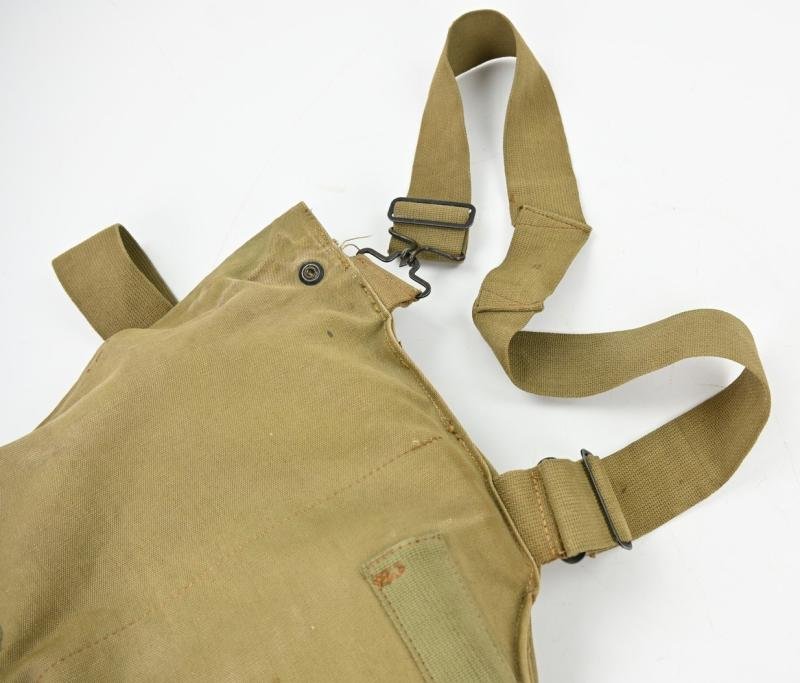 US WW2 MIVA 1 Army Service Gasmask in Carrying Pouch — image 3